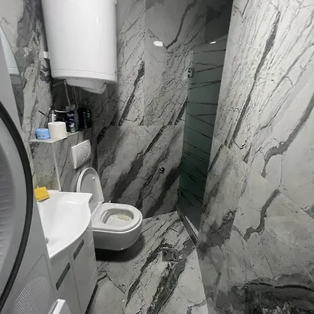 Apartment Premia